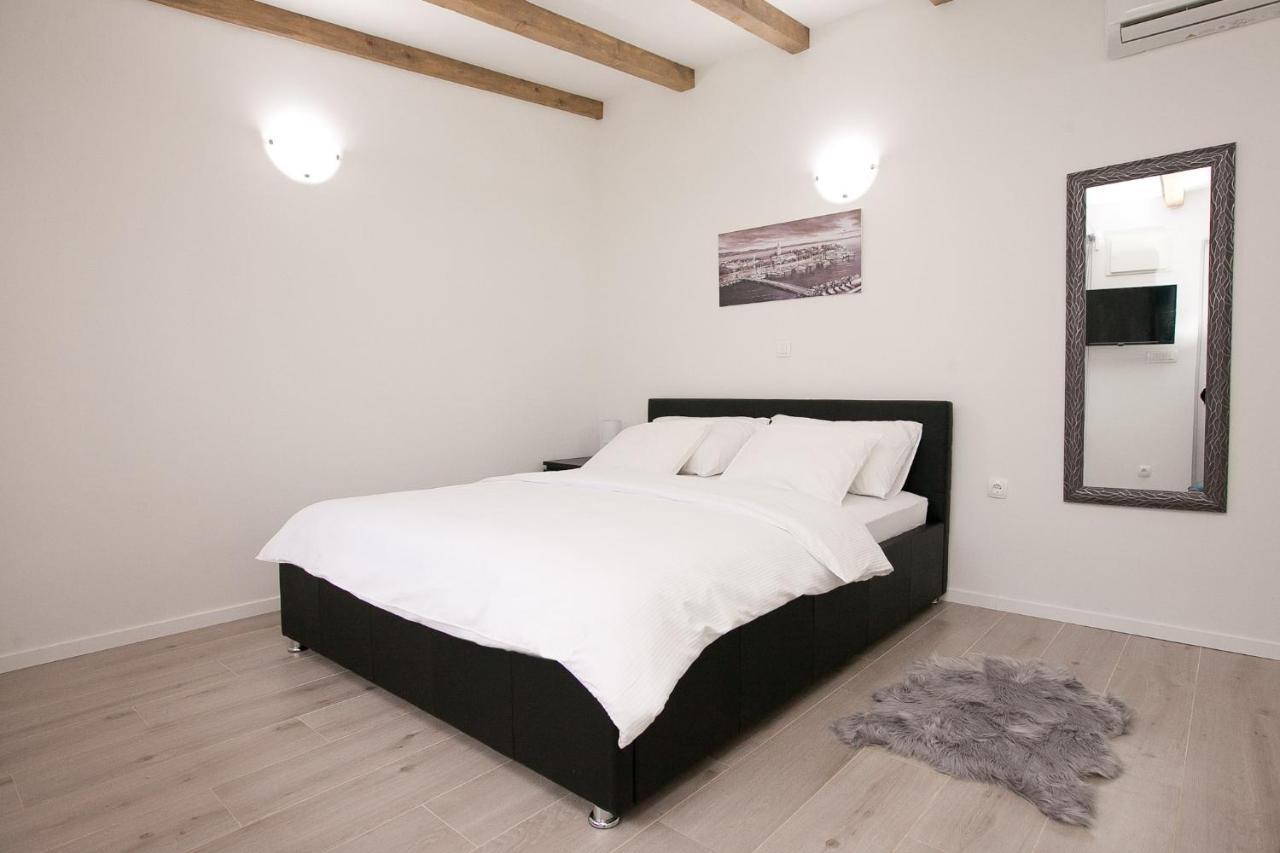 Studio Apartments Tara Zadar Exterior photo