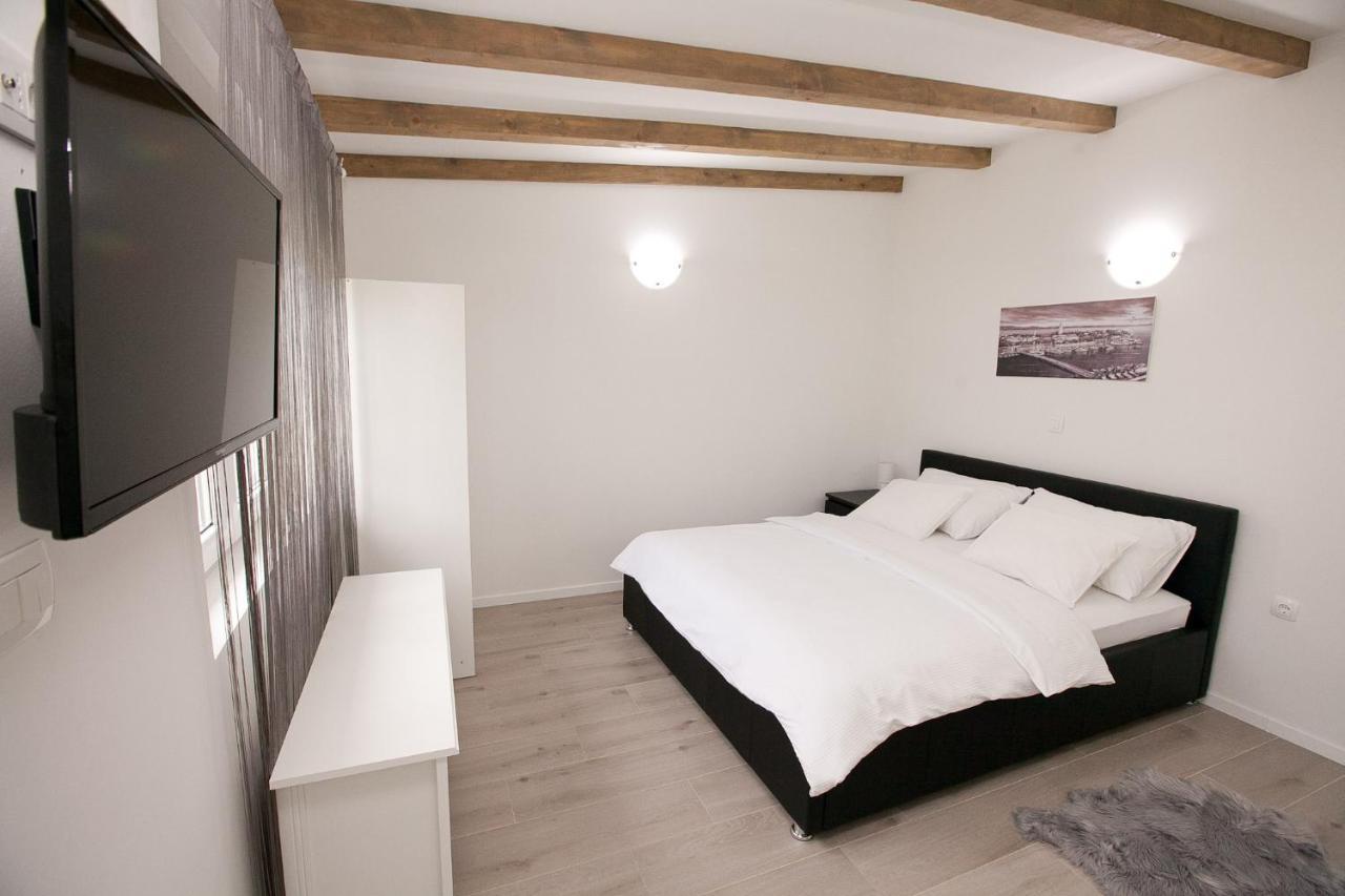Studio Apartments Tara Zadar Exterior photo
